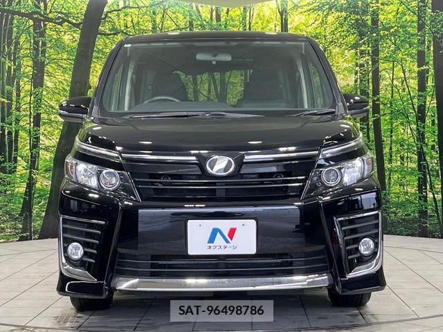Toyota VOXY 2014-08 8246997-14