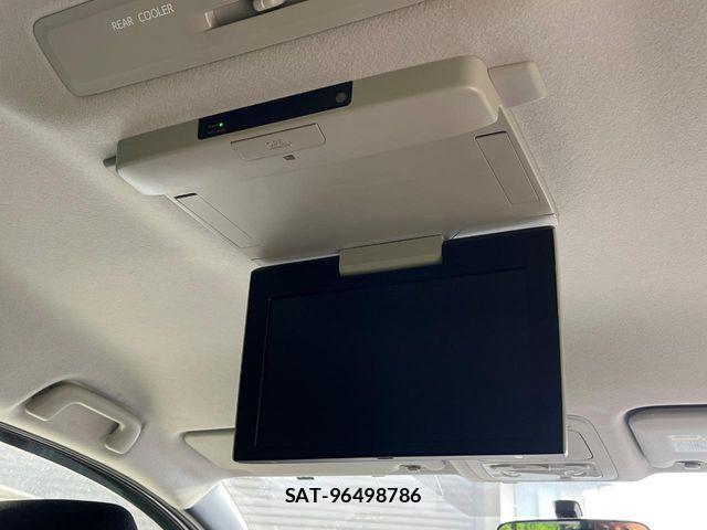 Toyota VOXY 2014-08 8246997-2