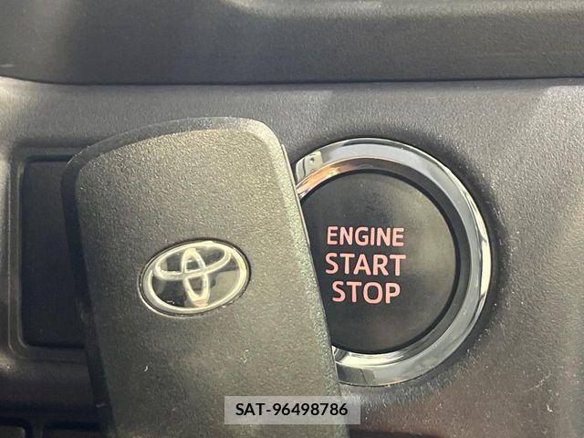 Toyota VOXY 2014-08 8246997-6