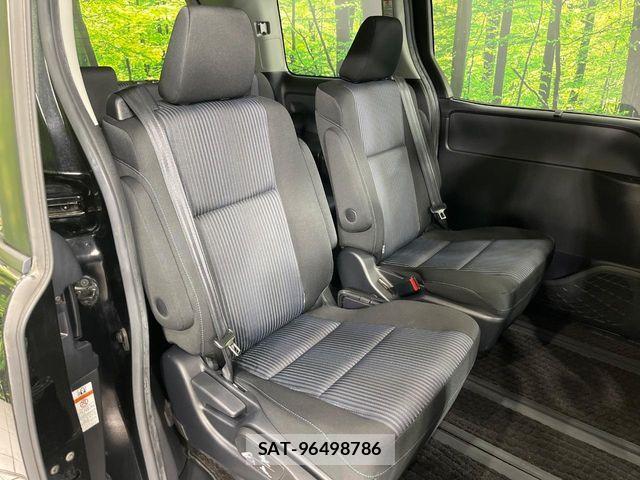 Toyota VOXY 2014-08 8246997-8