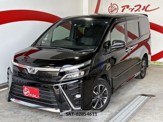 Toyota VOXY 2018-02 8317753-0
