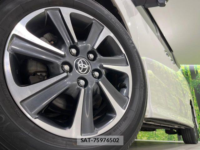 Toyota VOXY 2021-11 8317750-14