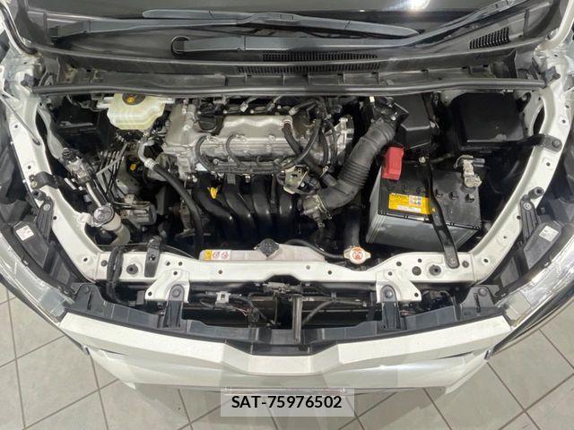 Toyota VOXY 2021-11 8317750-19