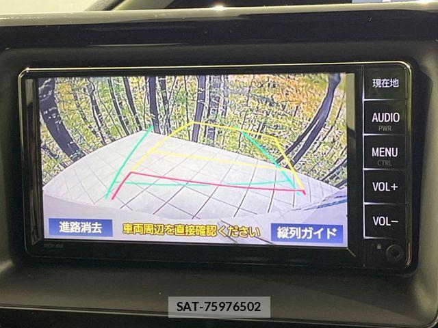 Toyota VOXY 2021-11 8317750-3