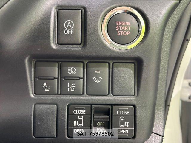 Toyota VOXY 2021-11 8317750-5