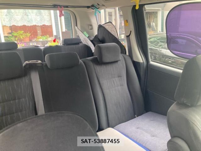 Toyota VOXY 2012-02 8317759-19