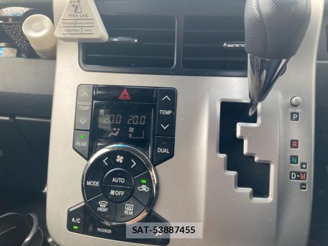 Toyota VOXY 2012-02 8317759-20