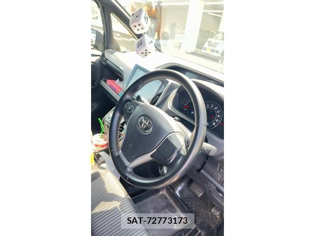 Toyota VOXY 2020-07 8317755-13