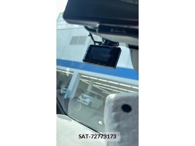 Toyota VOXY 2020-07 8317755-18