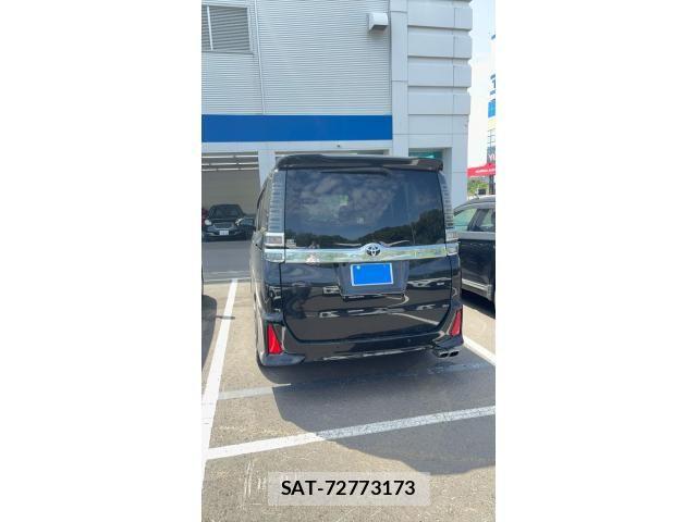 Toyota VOXY 2020-07 8317755-1