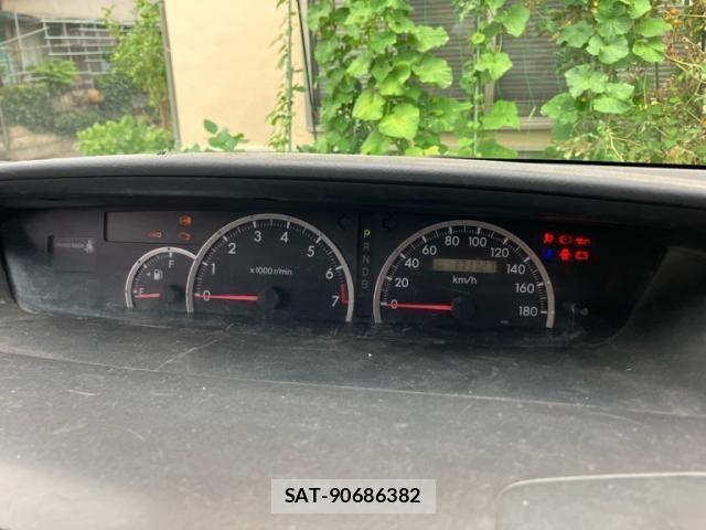 Toyota VOXY 2005-12 8317761-12