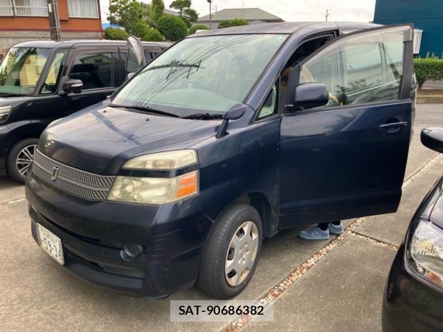 Toyota VOXY 2005-12 8317761-1