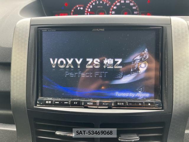 Toyota VOXY 2013-09 8317762-19