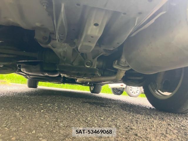 Toyota VOXY 2013-09 8317762-6