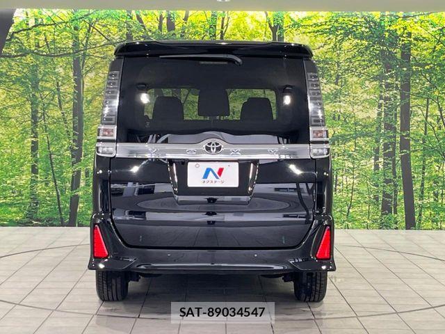 Toyota VOXY 2020-10 8317754-17