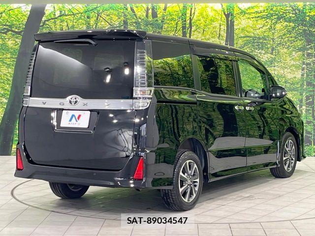 Toyota VOXY 2020-10 8317754-19