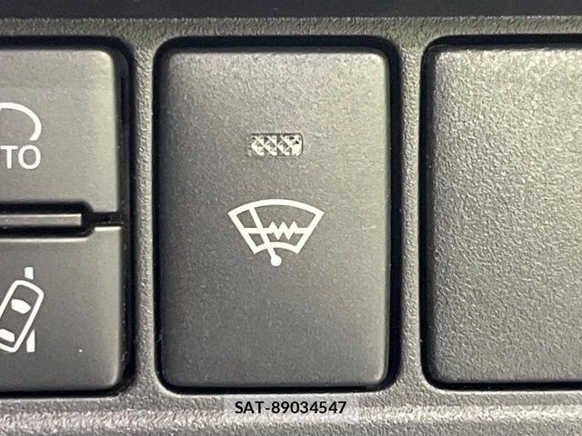 Toyota VOXY 2020-10 8317754-6