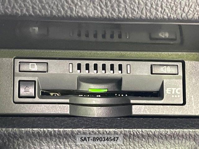 Toyota VOXY 2020-10 8317754-7