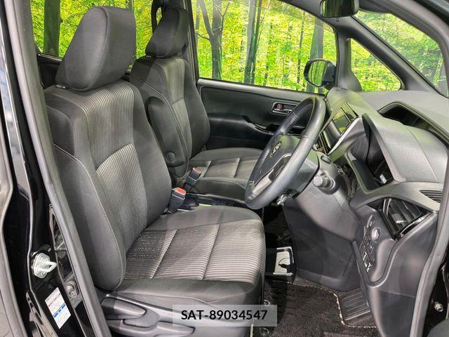 Toyota VOXY 2020-10 8317754-8