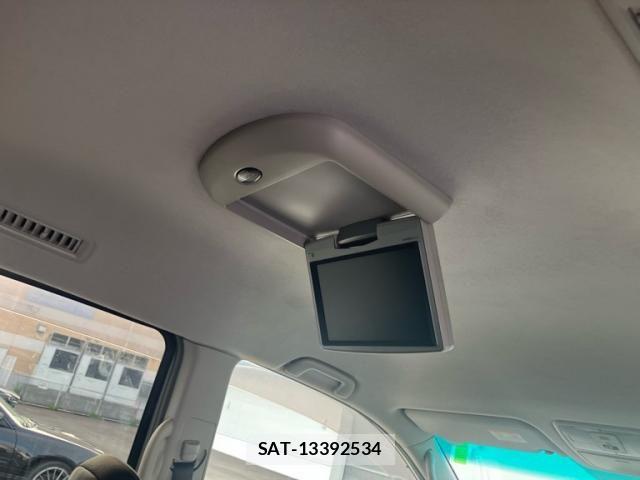 Toyota VOXY 2007-07 8317760-9
