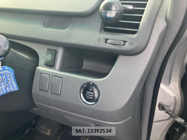 Toyota VOXY 2007-07 8317760-10