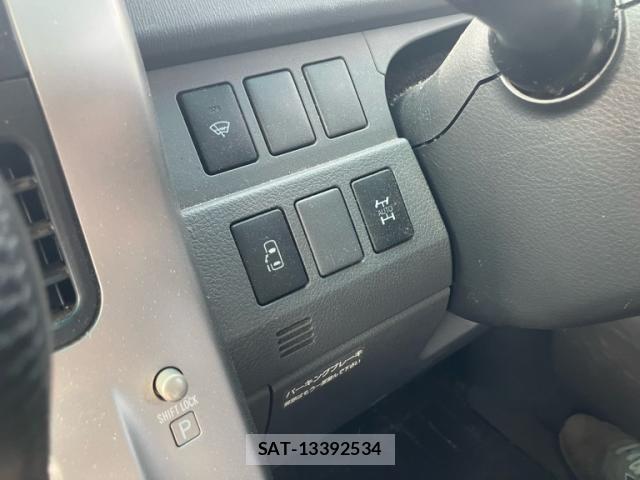 Toyota VOXY 2007-07 8317760-19