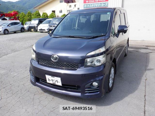 Toyota VOXY 2011-07 8338284-0
