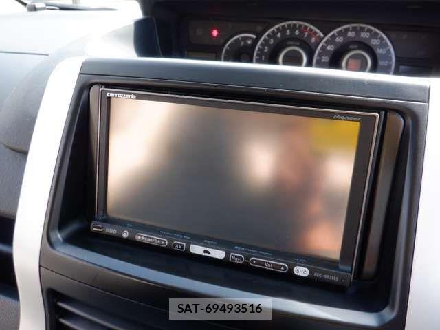 Toyota VOXY 2011-07 8338284-15