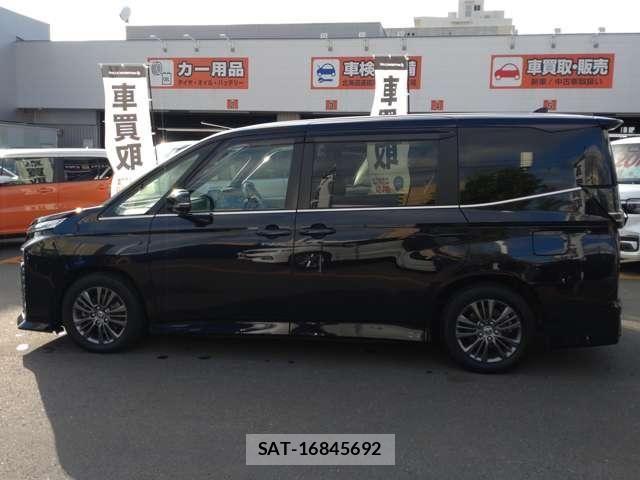 Toyota VOXY 2022-12 8338279-20