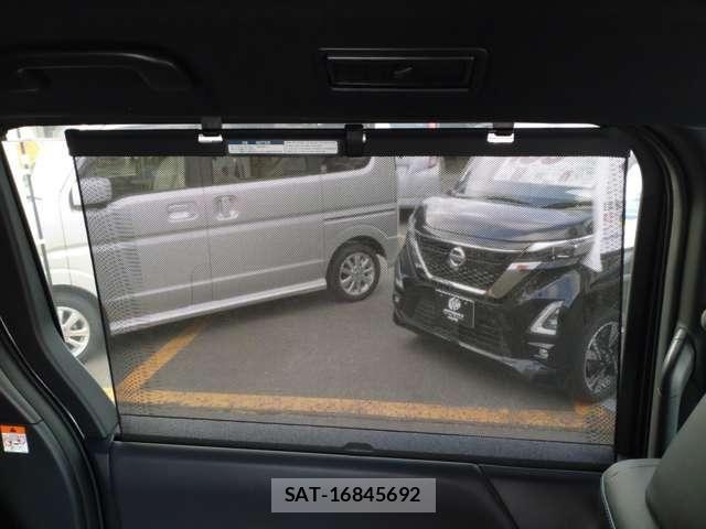 Toyota VOXY 2022-12 8338279-22