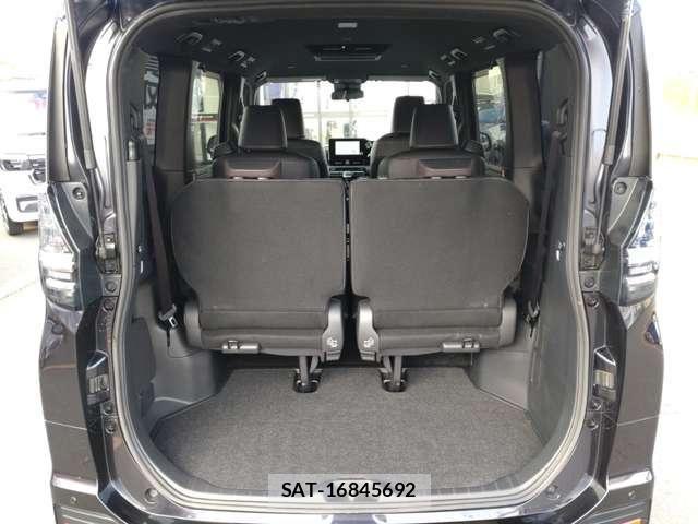 Toyota VOXY 2022-12 8338279-24