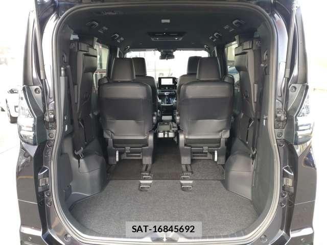 Toyota VOXY 2022-12 8338279-25