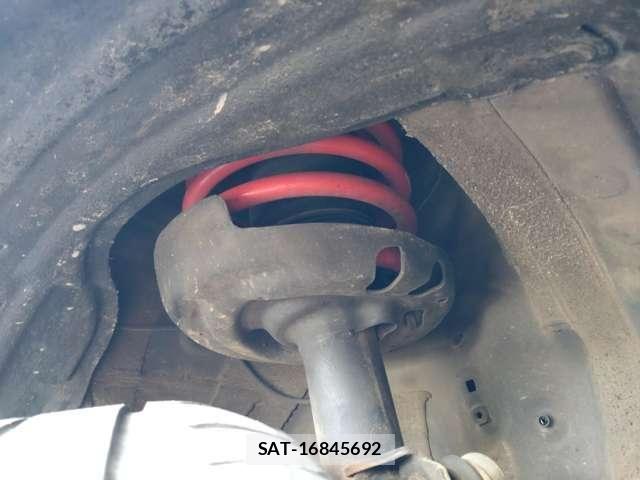 Toyota VOXY 2022-12 8338279-26