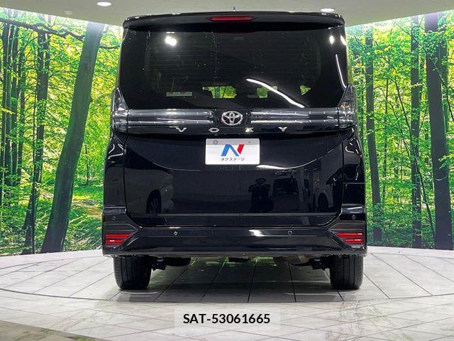 Toyota VOXY 2025-04 8338278-16
