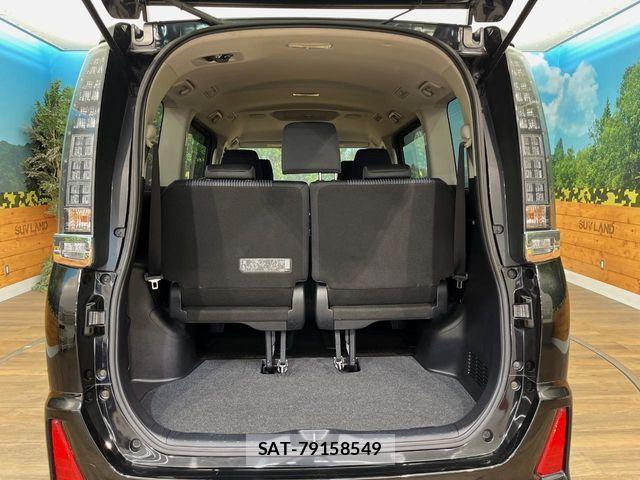 Toyota VOXY 2015-04 8338282-10