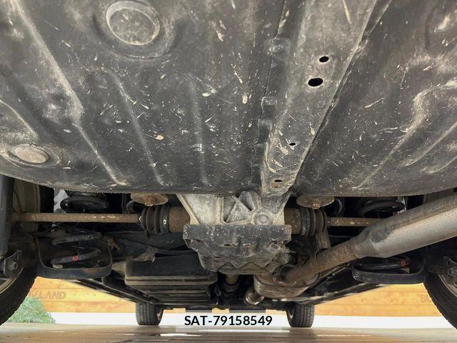 Toyota VOXY 2015-04 8338282-19