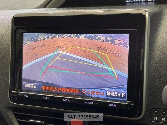 Toyota VOXY 2015-04 8338282-3