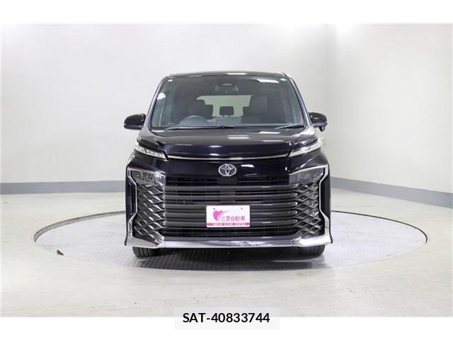 Toyota VOXY 2024-06 8355813-1