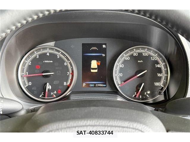 Toyota VOXY 2024-06 8355813-23