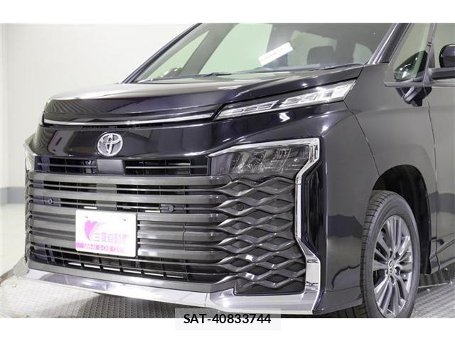 Toyota VOXY 2024-06 8355813-8