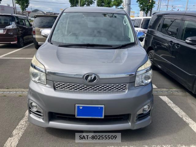 Toyota VOXY 2013-03 8369498-0
