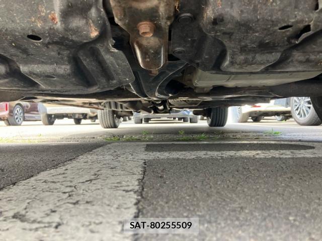 Toyota VOXY 2013-03 8369498-20