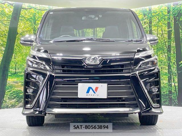 Toyota VOXY 2018-12 8369497-15