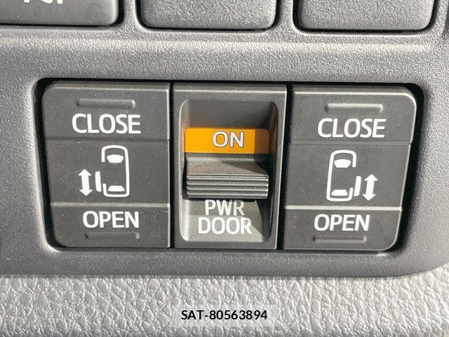 Toyota VOXY 2018-12 8369497-6