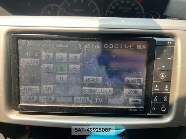Toyota VOXY 2005-07 8369502-19