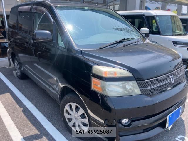 Toyota VOXY 2005-07 8369502-3