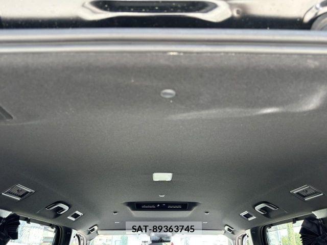 Toyota VOXY 2024-01 8369496-10