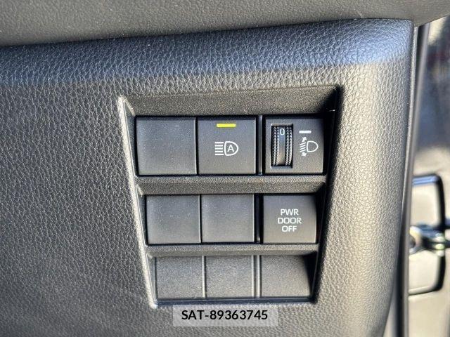 Toyota VOXY 2024-01 8369496-12