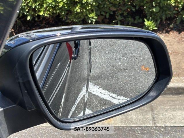 Toyota VOXY 2024-01 8369496-25