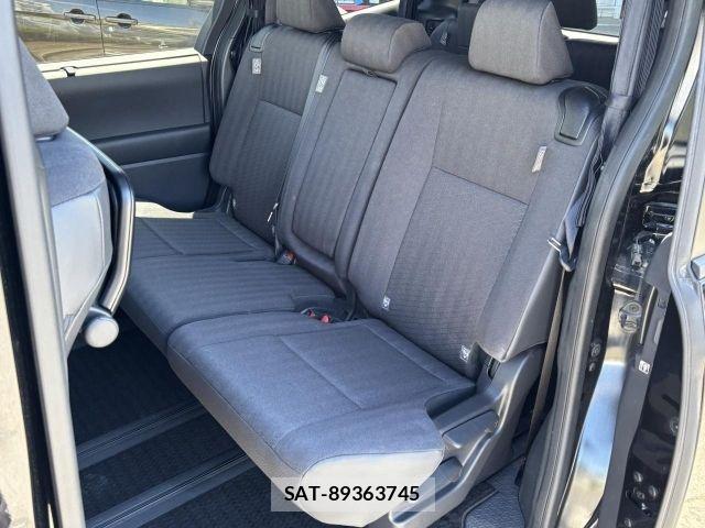 Toyota VOXY 2024-01 8369496-8